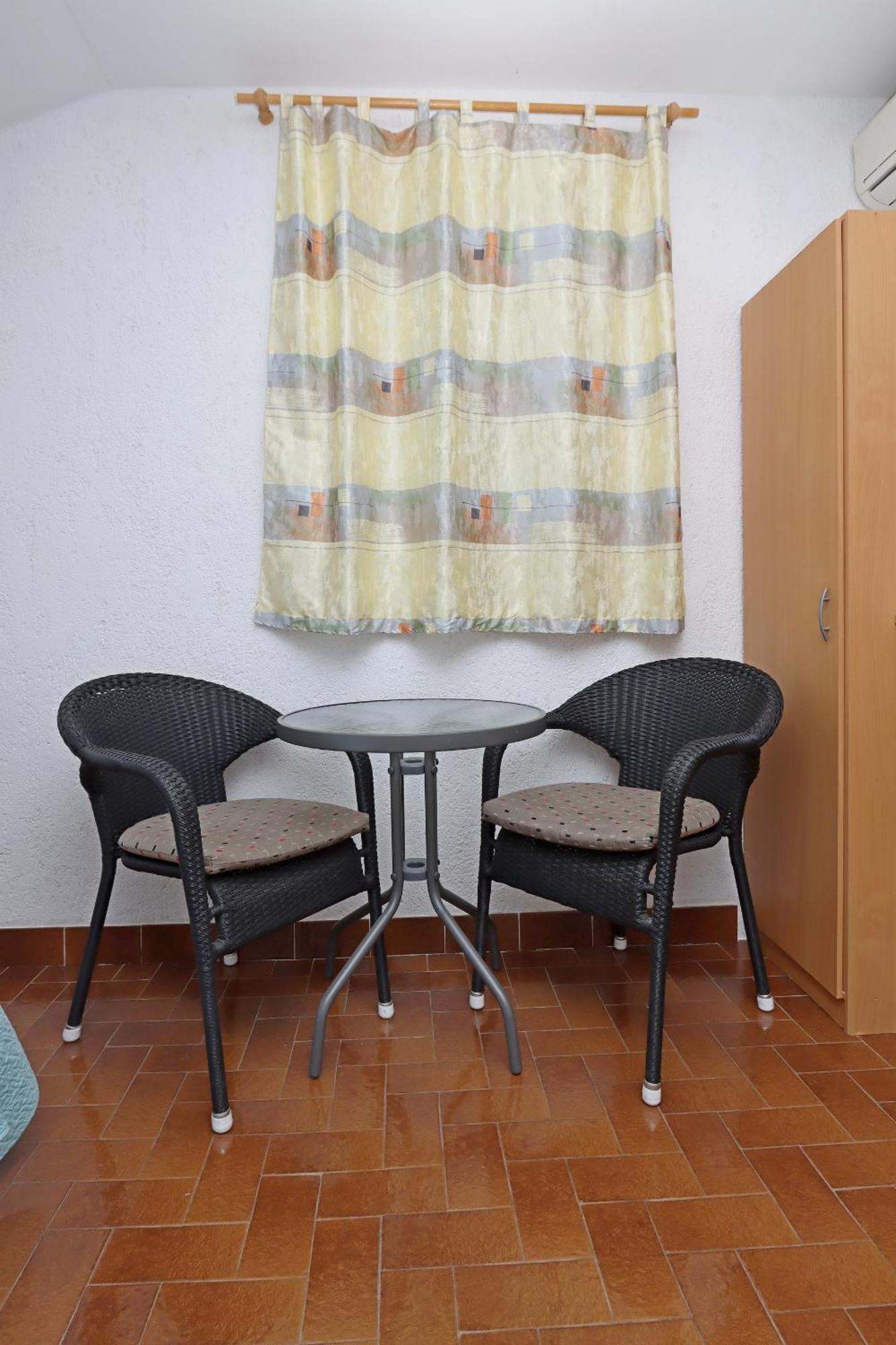 Apartments With A Parking Space Kornic, Krk - 415 Exterior foto