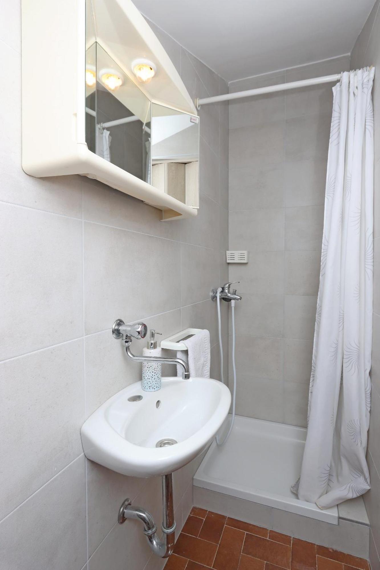 Apartments With A Parking Space Kornic, Krk - 415 Exterior foto